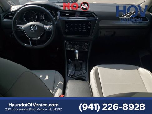 Used 2018 Volkswagen Tiguan SE AWD/4WD image 19