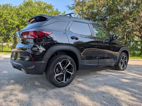 Used 2022 Chevrolet TrailBlazer RS AWD/4WD image 9