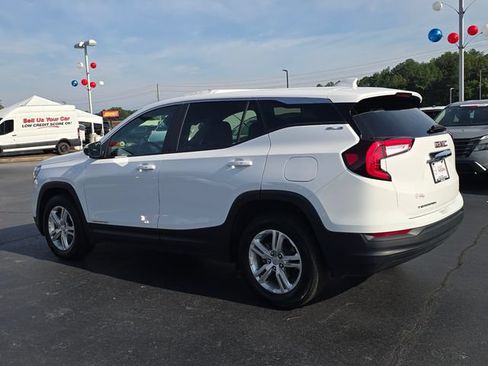 Used 2024 GMC Terrain SLE FWD image 5