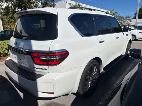 Used 2022 Nissan Armada Platinum image 6