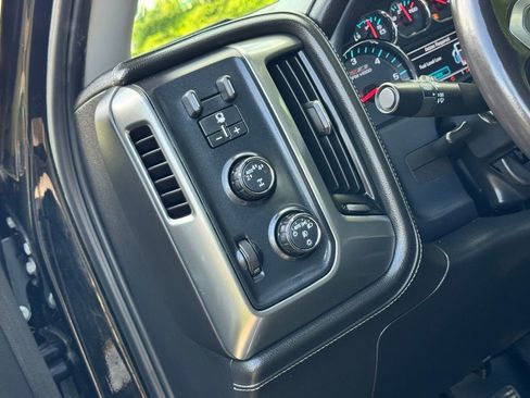 Used 2018 Chevrolet Silverado 1500 LTZ Z71 w/ LTZ Plus Package AWD/4WD image 22