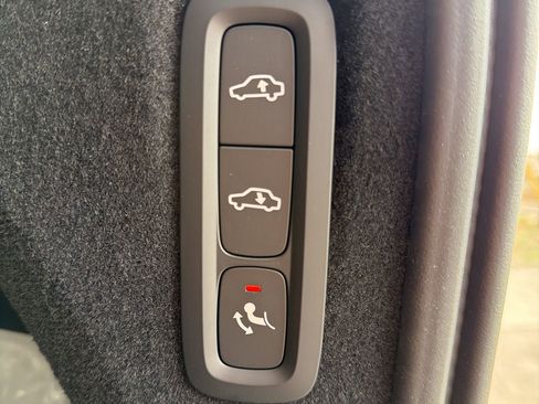 New 2026 Volvo XC90 T8 Plus w/ Protection Package Premier image 29