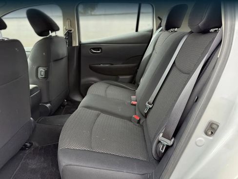 Used 2014 Nissan Leaf S image 21