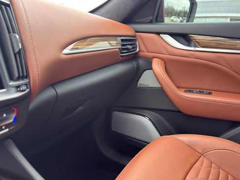 Used 2022 Maserati Levante Modena S image 28