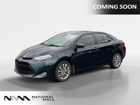 Used 2017 Toyota Corolla XLE image 1