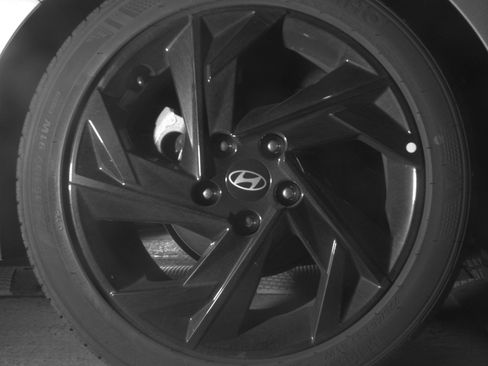 Used 2026 Hyundai Elantra Sport FWD image 18