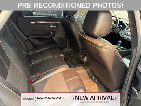 Used 2019 Chevrolet Impala Premier FWD image 12