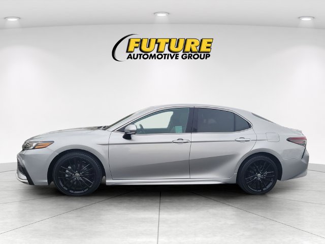 Used 2021 Toyota Camry XSE w/ Carpet Mat Package (TMS) FWD image 6