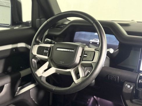Used 2022 Land Rover Defender 110 X-Dynamic HSE AWD/4WD image 12