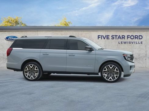 Used 2025 Ford Expedition Max Platinum w/ Platinum Ultimate Package AWD/4WD image 9