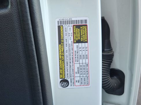 Used 2024 Volkswagen Atlas SE FWD image 26