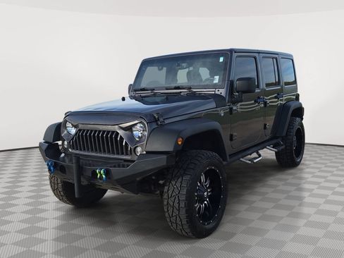 Used 2018 Jeep Wrangler Unlimited Sport S AWD/4WD image 3