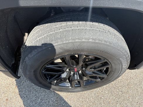 Used 2021 GMC Sierra 1500 Elevation AWD/4WD image 12