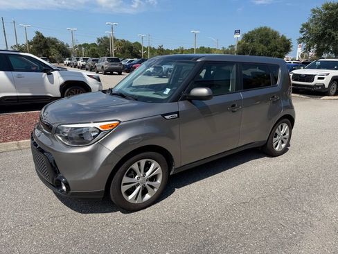 Used 2016 Kia Soul + w/ Primo Package FWD image 11