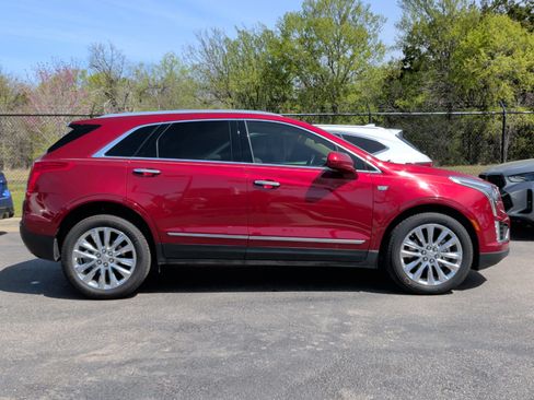 Used 2019 Cadillac XT5 Platinum image 6