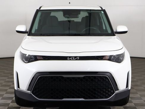 Used 2024 Kia Soul LX w/ Option Group 015 FWD image 10
