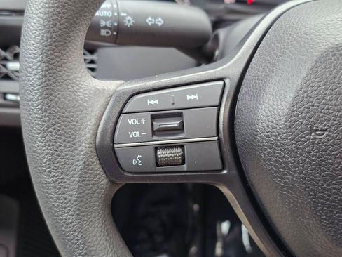 Certified 2024 Honda Accord EX image 31