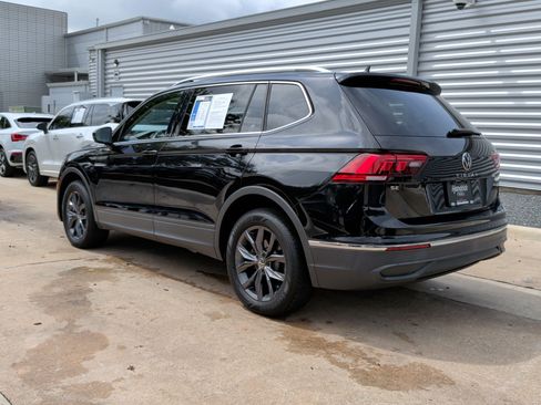 Used 2022 Volkswagen Tiguan SE FWD image 9