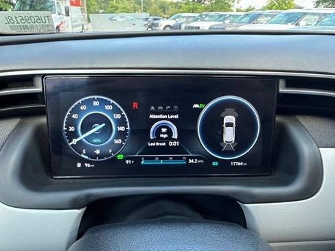 Used 2024 Hyundai Tucson Limited AWD/4WD image 13