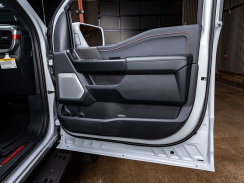 Used 2025 Ford F150 Raptor image 37