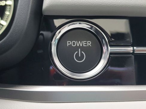 New 2025 Mitsubishi Outlander SEL image 24