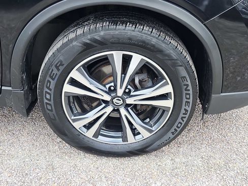 Used 2017 Nissan Rogue SL image 10