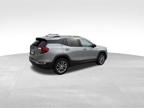 Used 2023 GMC Terrain SLT w/ Infotainment Package II AWD/4WD image 5