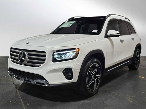 New 2026 Mercedes-Benz GLB 250 4MATIC image 7