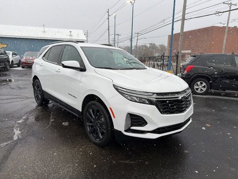Used 2023 Chevrolet Equinox RS image 1