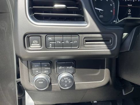 Used 2021 GMC Yukon SLT AWD/4WD image 17