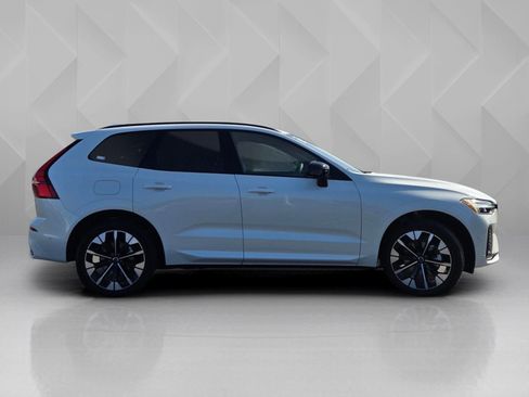 Used 2026 Volvo XC60 B5 Plus w/ Protection Package Premier AWD/4WD image 7