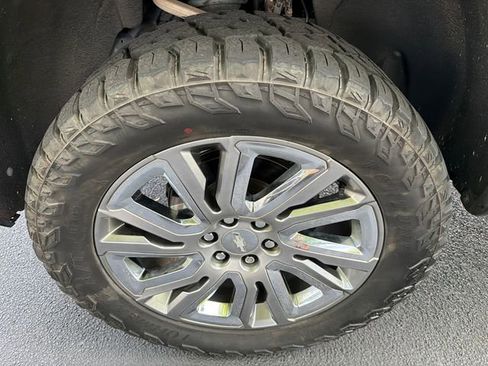 Used 2021 Chevrolet Silverado 1500 RST w/ Bed Protection Package AWD/4WD image 11