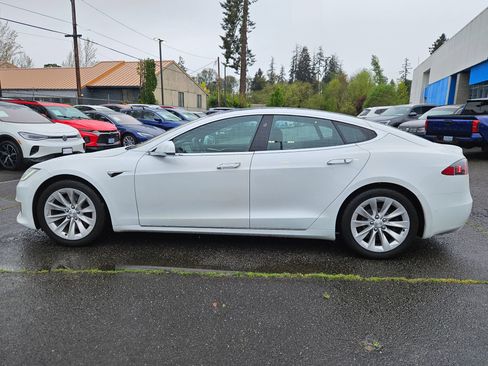 Used 2018 Tesla Model S 75D image 2