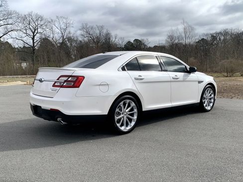 Used 2018 Ford Taurus Limited w/ Driver Assist Package image 7