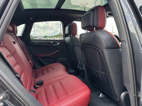 New 2025 Porsche Macan image 17