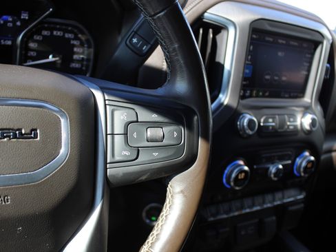 Used 2020 GMC Sierra 3500 Denali w/ Denali Ultimate Package AWD/4WD image 29