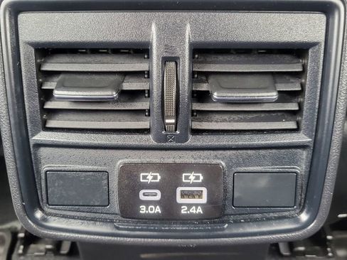 Used 2025 Subaru Forester Premium AWD/4WD image 28