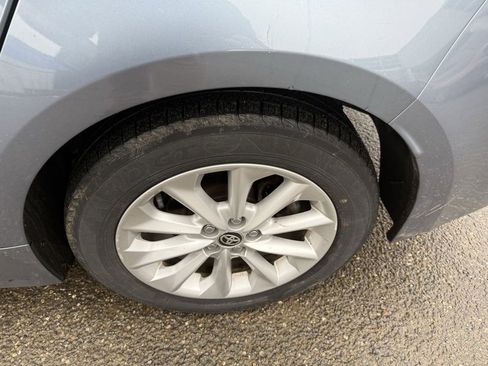 Used 2022 Toyota Corolla LE image 12