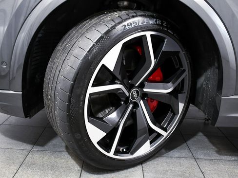 Used 2024 Audi RS Q8 w/ Black Optic Package image 7