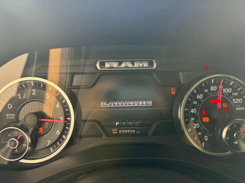 Used 2021 RAM 1500 Laramie AWD/4WD image 4