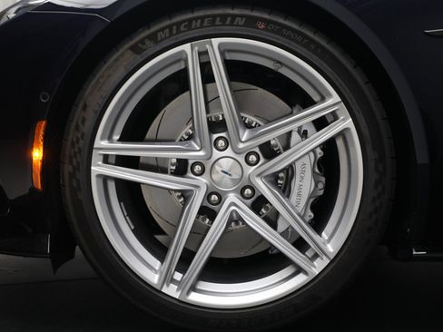 New 2026 Aston Martin V8 Vantage Coupe image 37