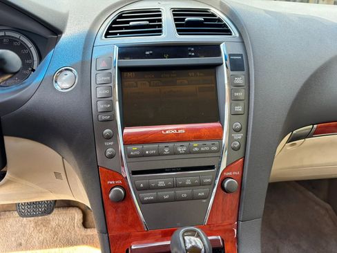 Used 2010 Lexus ES 350 FWD image 4