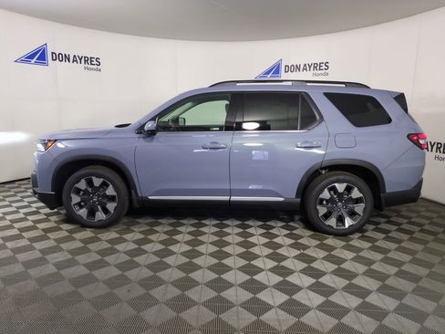 New 2026 Honda Pilot Touring image 2