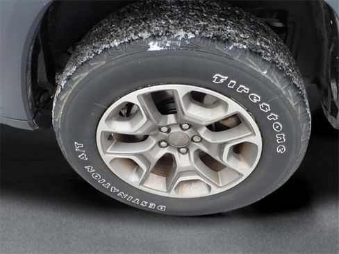 Used 2021 Jeep Cherokee Trailhawk image 7