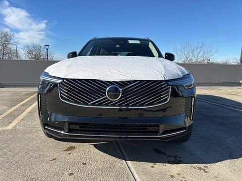 New 2026 Volvo XC90 B6 Plus w/ Protection Package Premier image 2