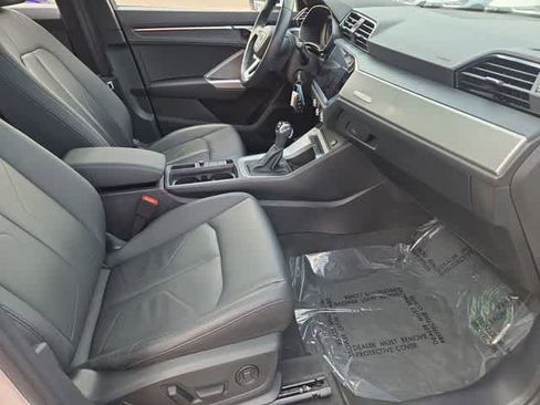 Used 2023 Audi Q3 2.0T Premium AWD/4WD image 23