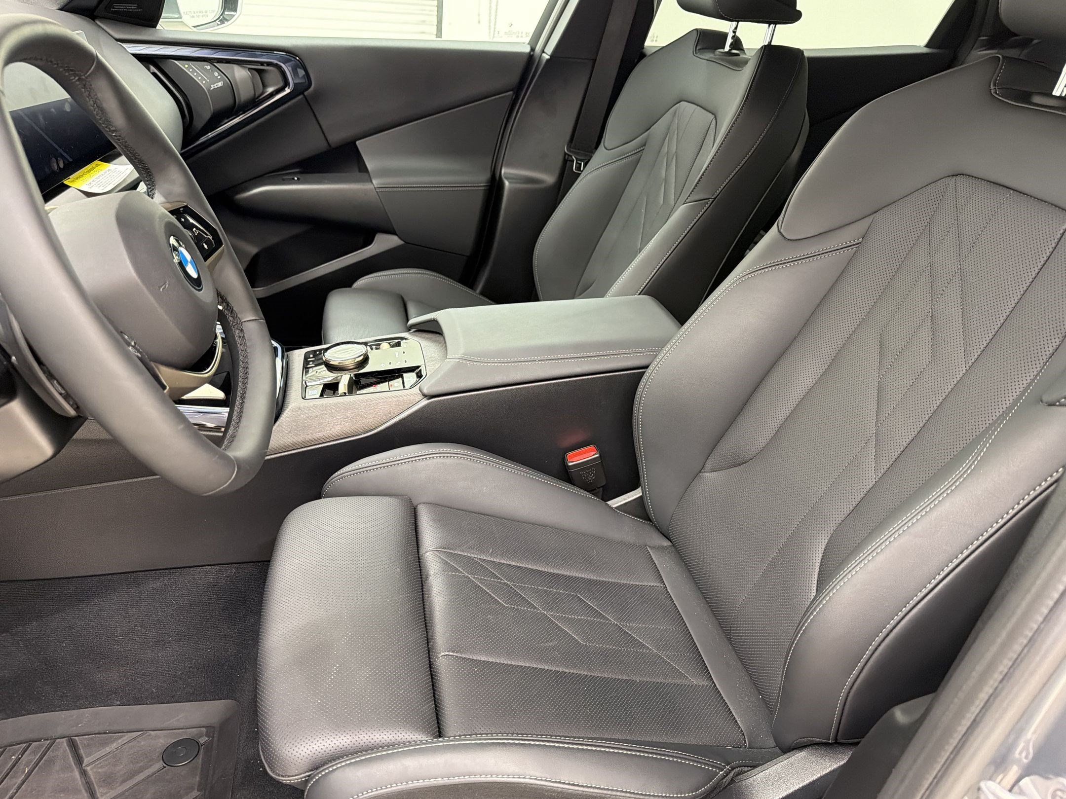 Used 2025 BMW X3 xDrive30i w/ Premium Package AWD/4WD image 5