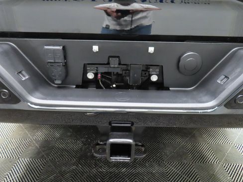 Used 2024 GMC Sierra 2500 Denali w/ Denali Reserve Package image 48