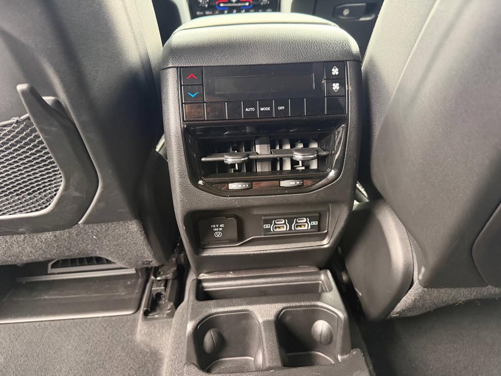 Used 2023 Jeep Grand Cherokee L Laredo AWD/4WD image 19