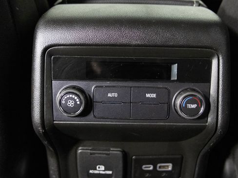 Certified 2023 GMC Acadia SLE w/ Driver Convenience Package image 37